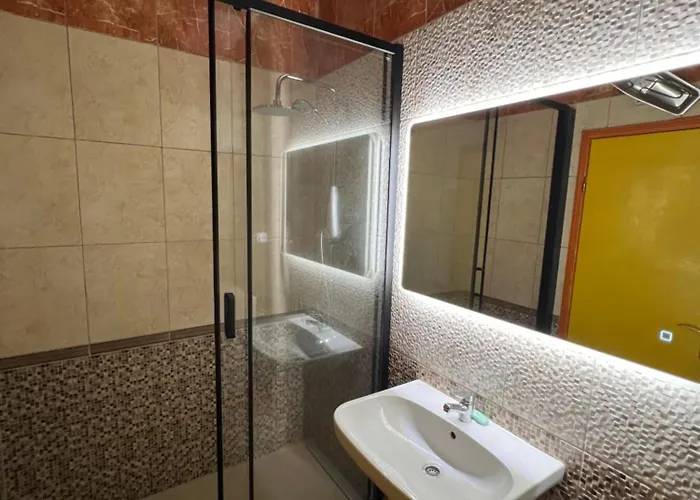 Amazon Hostel Center Podgorica 旅馆 波德戈里察