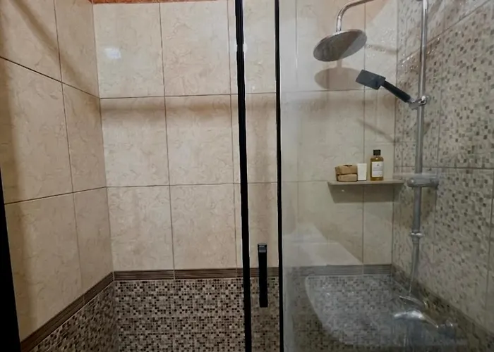 Amazon Hostel Center Podgorica 波德戈里察