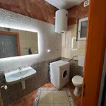 אכסניה Amazon Center