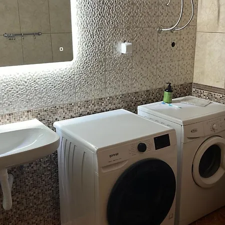 Amazon Center אכסניה *